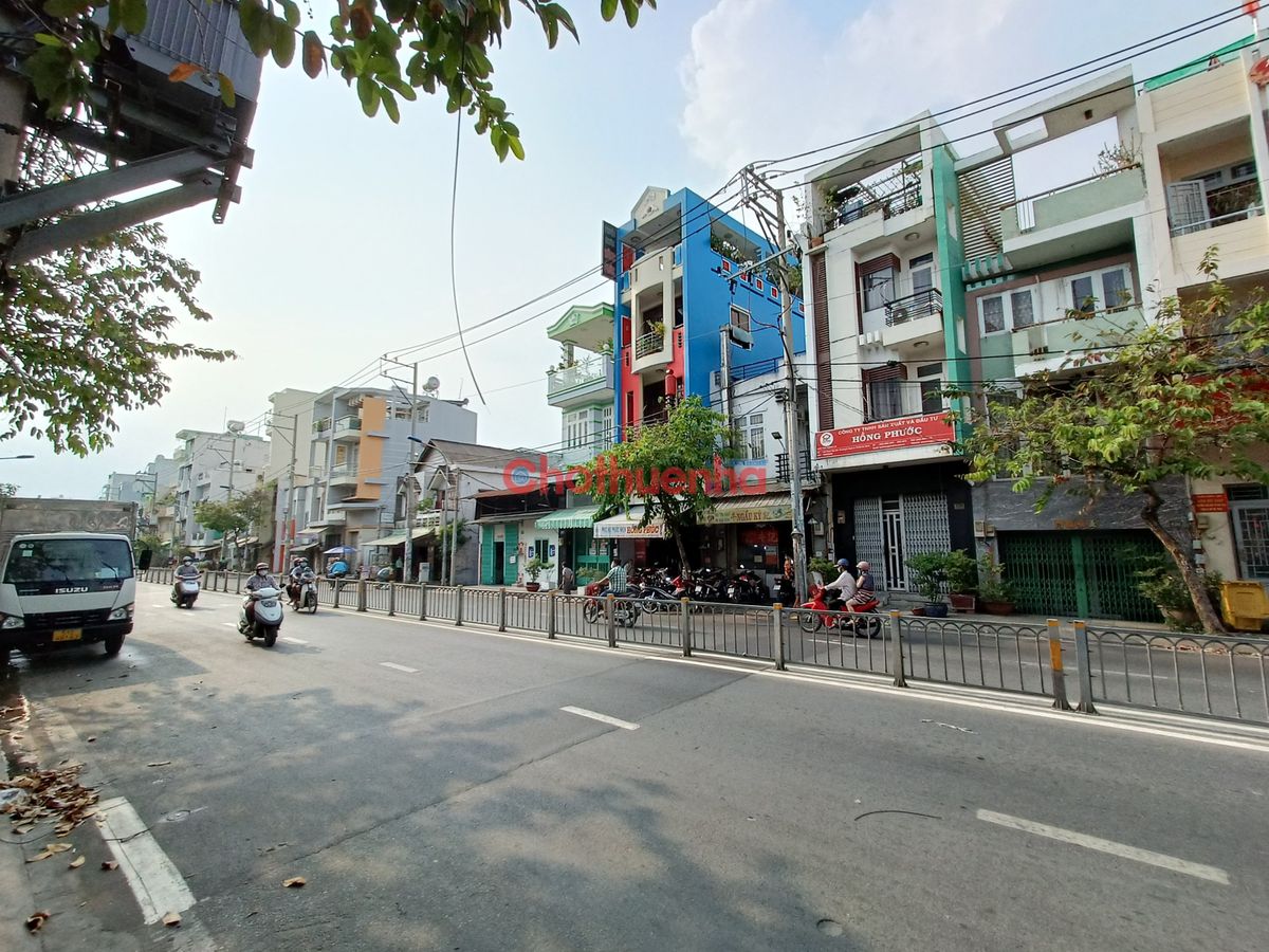 Cho thuê MBKD đường Phạm Văn Chí, Phường 7, Quận 6.