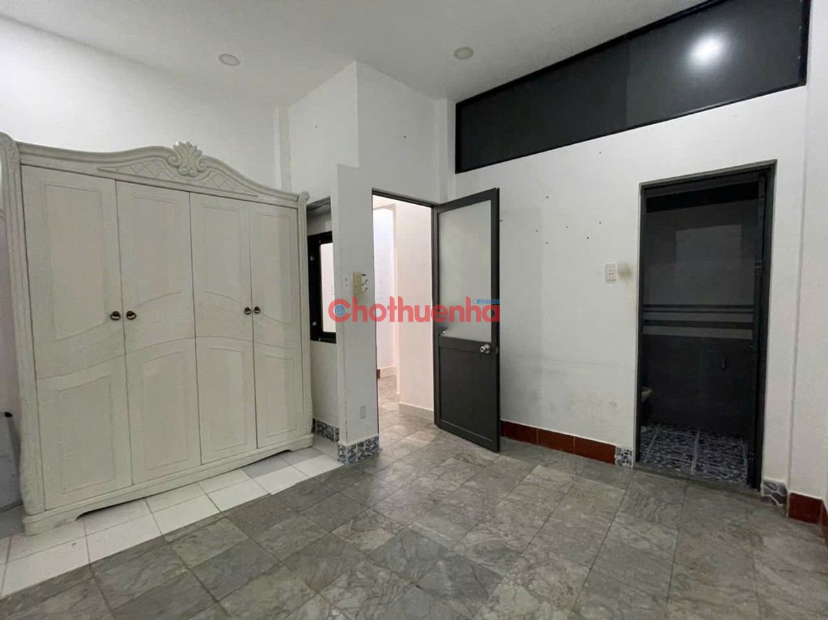 Cho Thuê Nhà Nguyên Căn Mặt Tiền Đường Phạm Phú Thứ, Phường 11, Quận Tân Bình. 