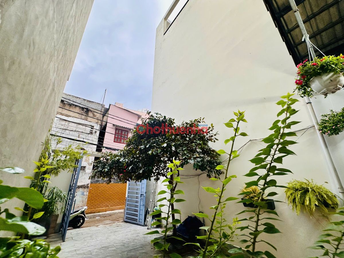 CHO THUÊ NHÀ SÂN VƯỜN CỰC CHILL, VỊ TRÍ TRUNG TÂM BÌNH THẠNH.