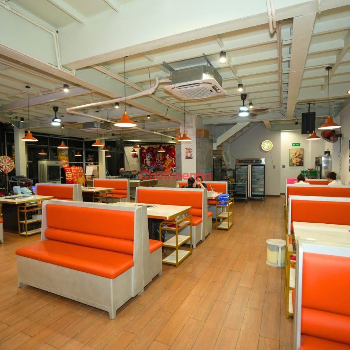 CHO THUÊ MẶT BẰNG 300M2 SIÊU HIẾM NGAY PHỐ ẨM THỰC SINH VIÊN - VĂN PHÒNG