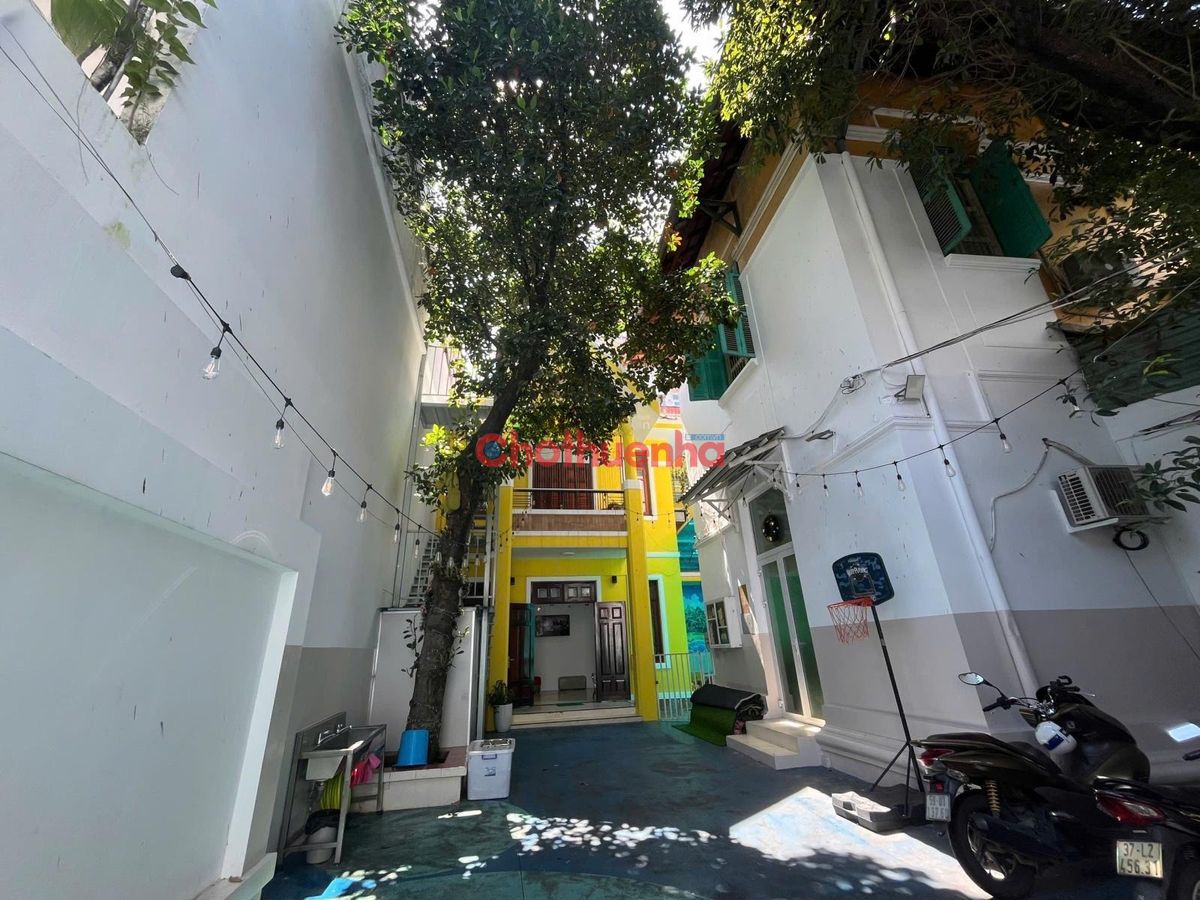 Cho thuê nhà nguyên căn Tú Xương, Võ Thị Sáu, Q.3 (Gần nhà thờ Mai Khôi) - 2 Tầng, 450m2, 10 Phòng