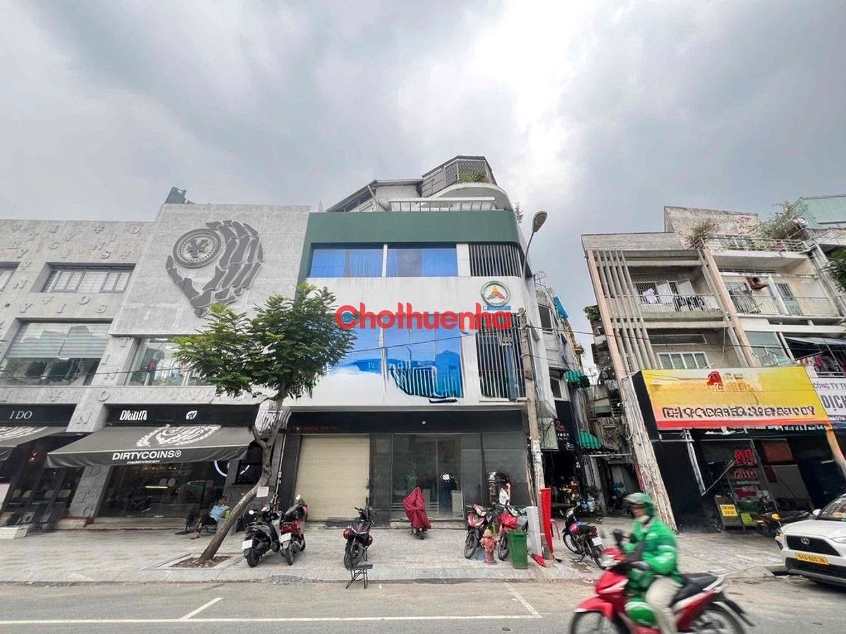 CHO THUÊ NHÀ MẶT TIỀN NGUYỄN CƯ TRINH QUẬN 1 - NGANG 11M CỰC HIẾM - TRỆT 2 LẦU