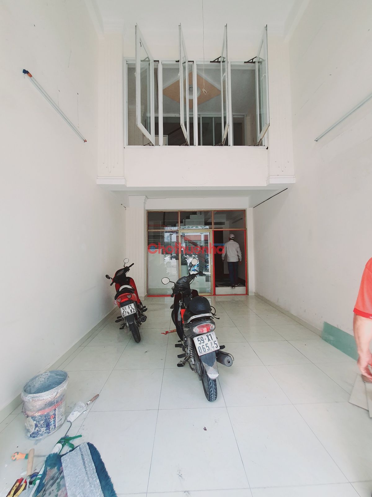 Cho thuê nhà mặt tiền kinh doanh sầm uất đường Huỳnh Văn Bánh, phường 11, quận Phú Nhuận. 