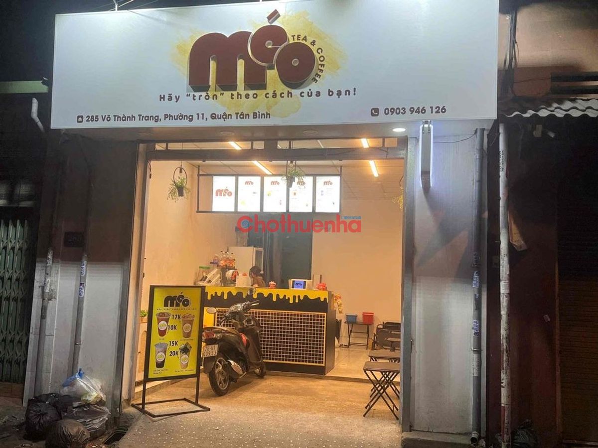 Sang quán trà sữa - đồ ăn vặt. Mặt tiền đường Võ Thành Trang, Phường 11, Quận Tân Bình.
