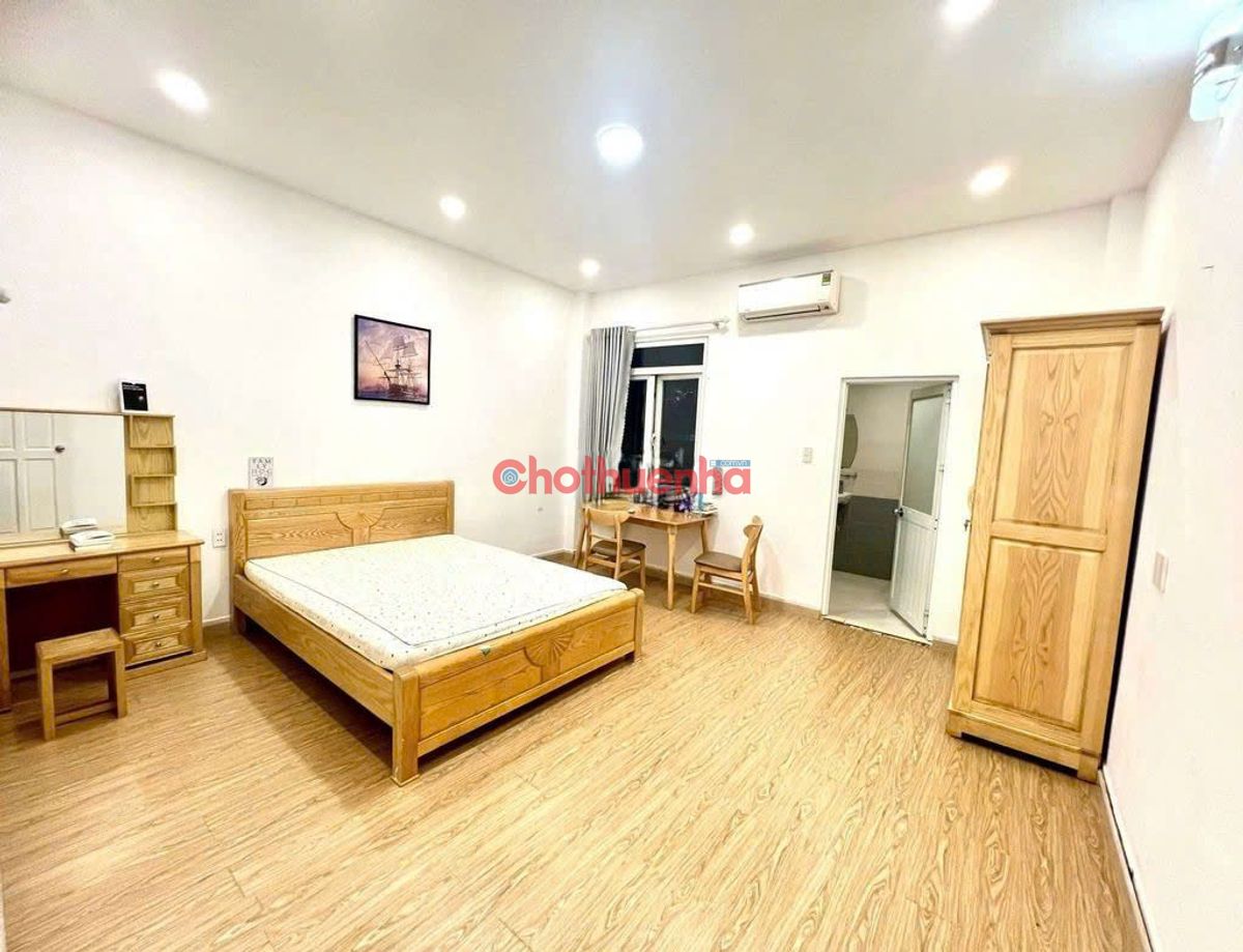 Sang Căn Hộ Dịch Vụ - 9 Phòng Đầy Đủ Nội Thất - Đường Phạm Cự Lượng, Phường 2, Q.Tân Bình