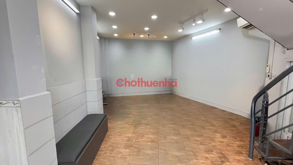 Cho Thuê Mặt Bằng Mặt Tiền Đường Lê Hồng Phong, P.10, Quận 10 - 25m2, 