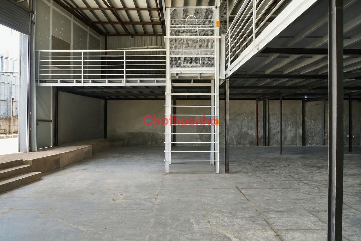 CHO THUÊ MB  MẶT TIỀN TÂN CẢNG BÌNH THẠNH 300M2 .