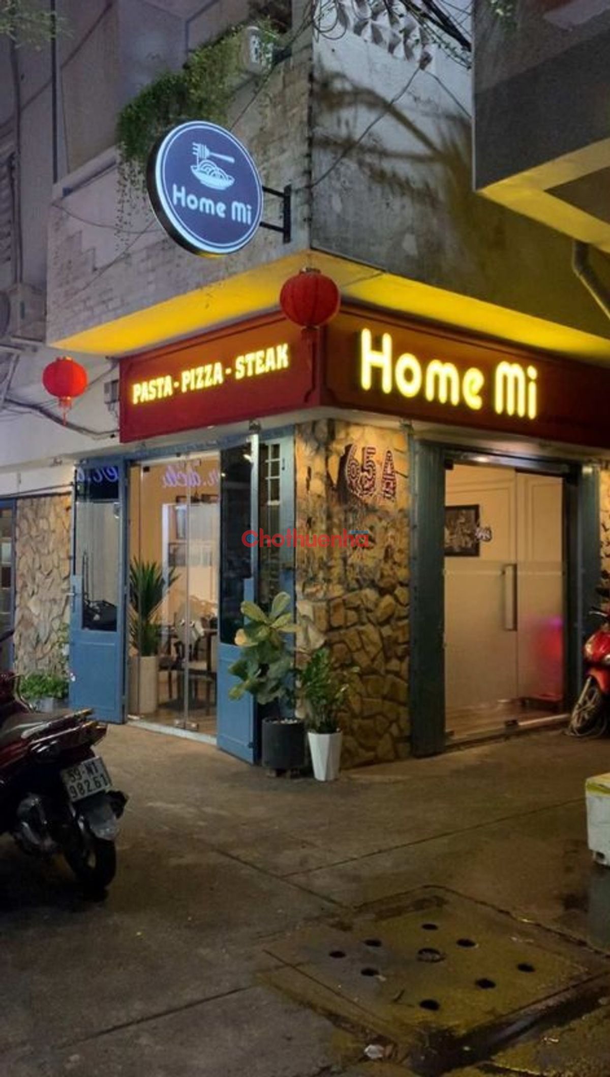 Sang nhượng nhà hàng Âu – Ngay Mặt Tiền Đường Cách Mạng Tháng Tám - Quận 1