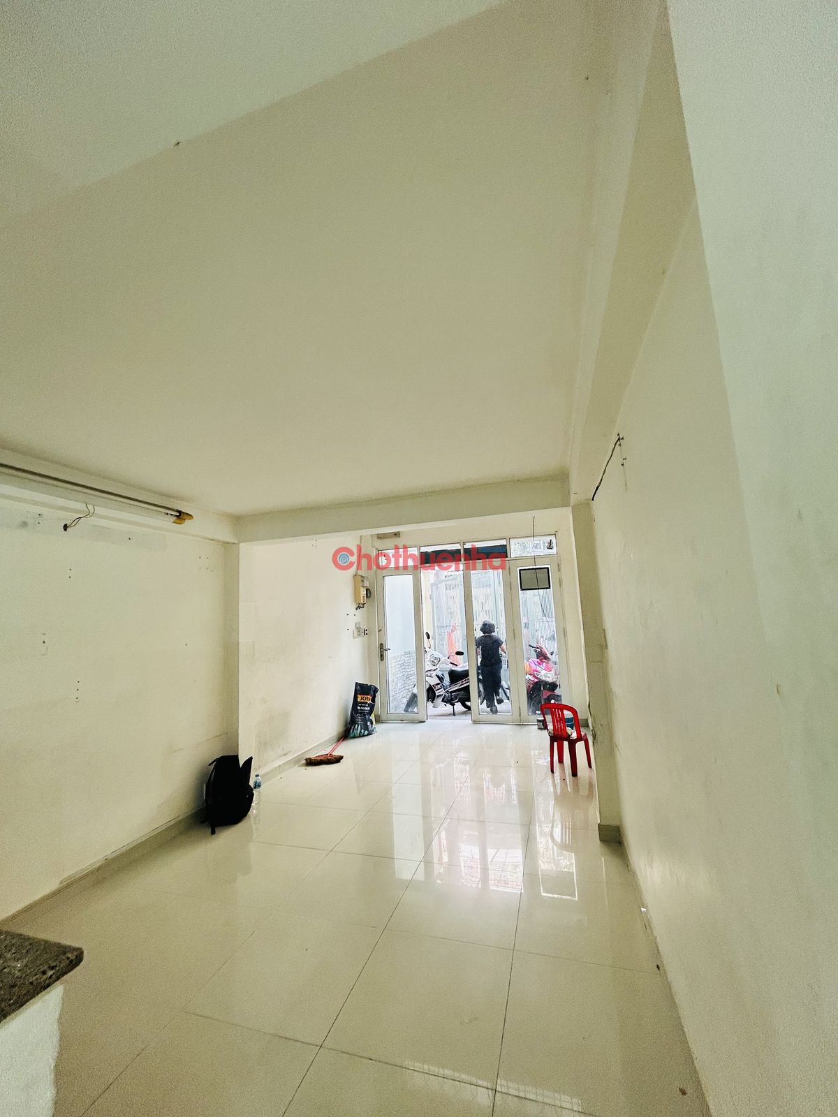 Cho Thuê Nhà Nguyên Căn Nguyễn Đình Khơi, P4, Tân Bình - 3.2x11.5m, 5 Tầng