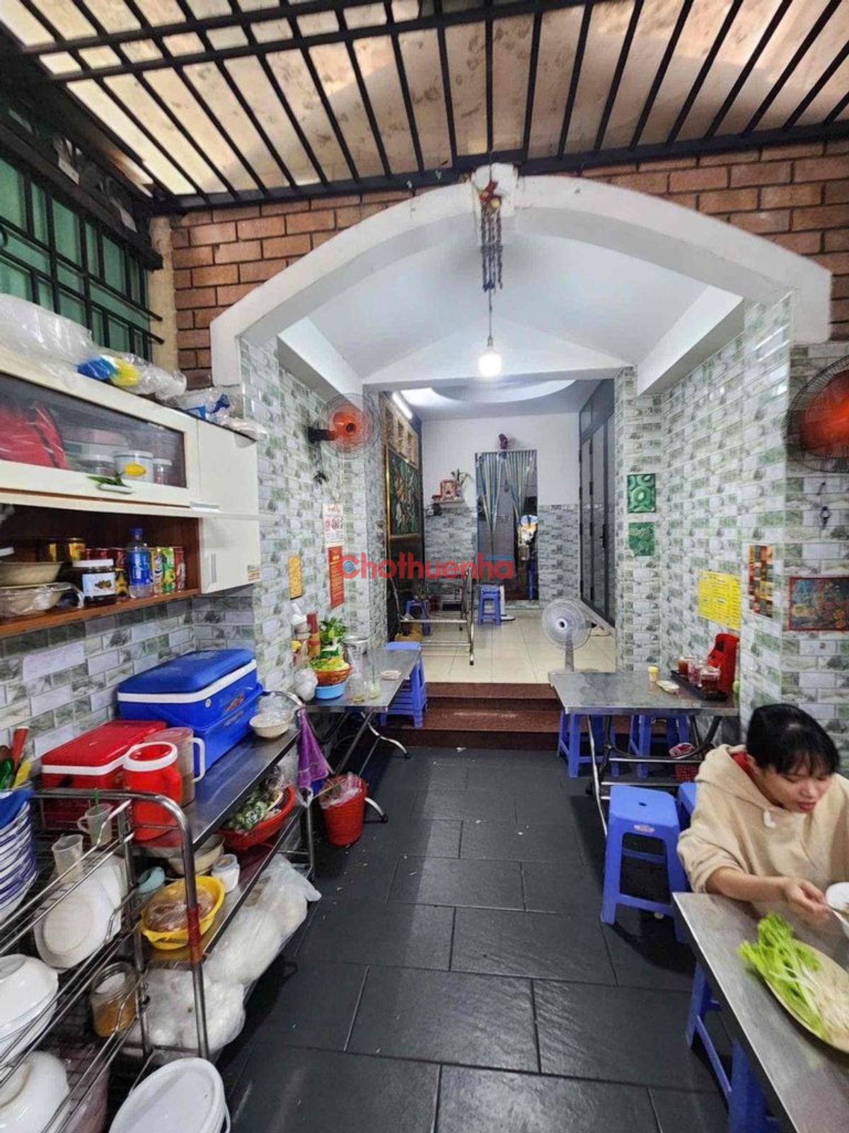 CHO THUÊ NHÀ MẶT TIỀN ĐẸP – HAI CĂN LIỀN KỀ THÔNG NHAU – KHU VẠN KIẾP, BÌNH THẠNH