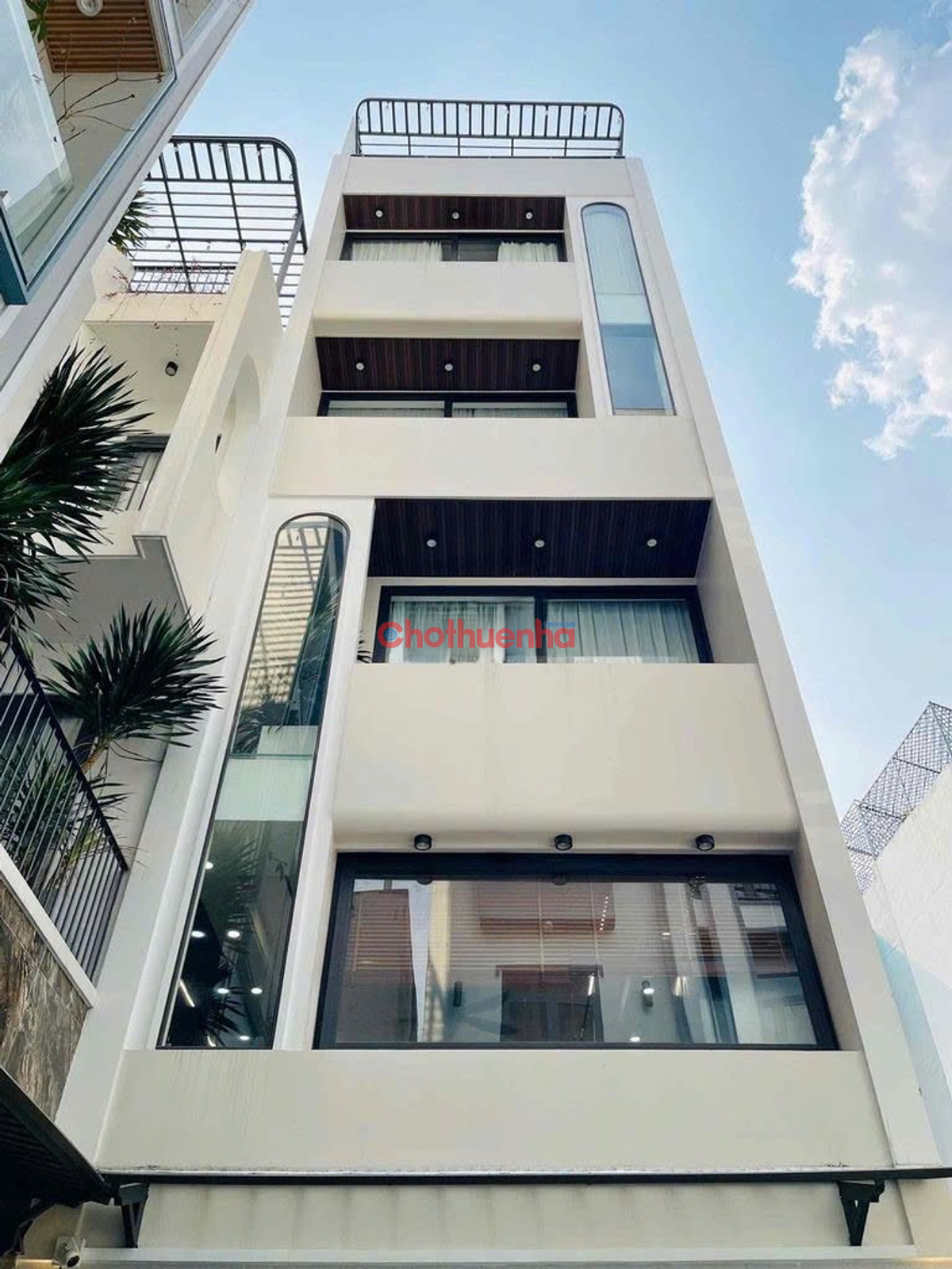 Cho Thuê Nhà 4 Phòng Ngủ Đầy Đủ Nội Thất - Đường Nguyễn Tư Giản, Phường 12, Quận Gò Vấp.