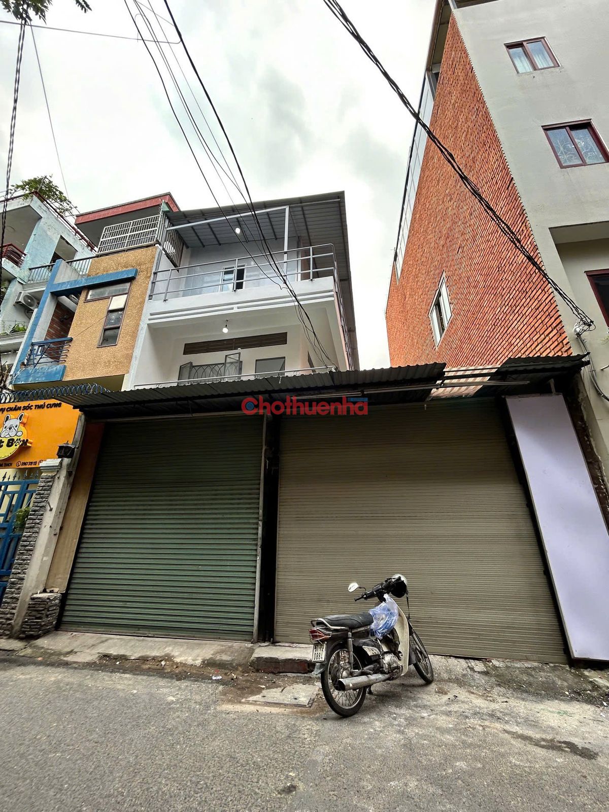 Cho Thuê Nhà Nguyên Căn 8 Phòng Ngủ - Đường Nguyễn Thái Bình, Phường 12, Quận Tân Bình.