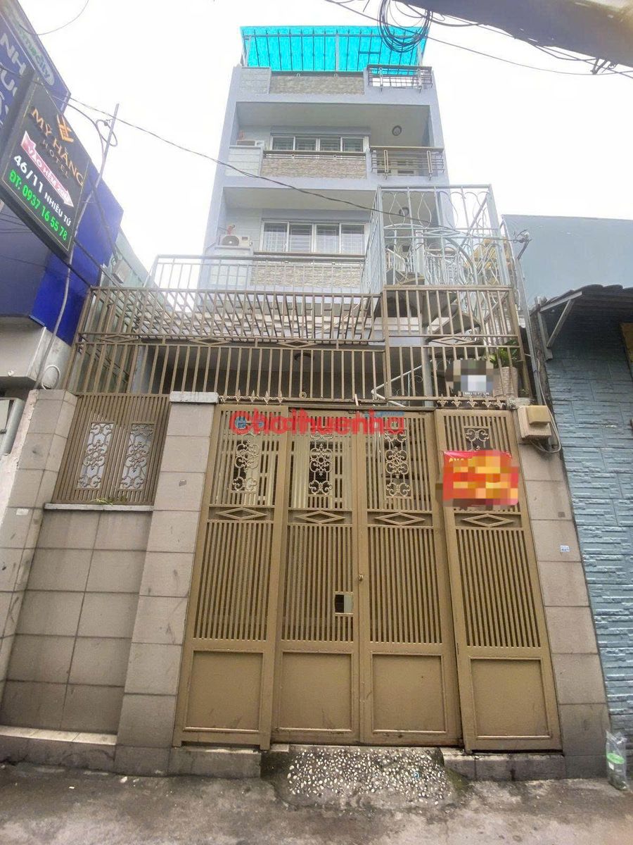 CHO THUÊ NHÀ MẶT TIỀN KHU PHAN XÍCH LONG - NGANG 5X10 CẦU THANG CUỐI