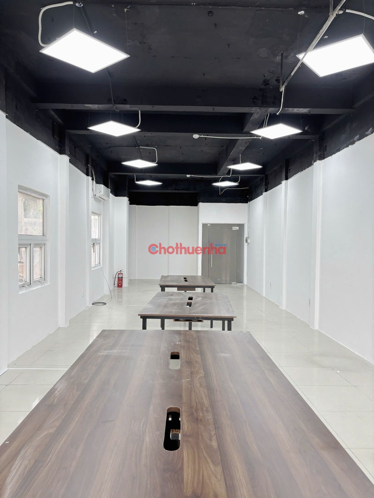 CHO THUÊ SÀN VĂN PHÒNG 90M2 - VÕ VĂN TẦN - QUẬN 3