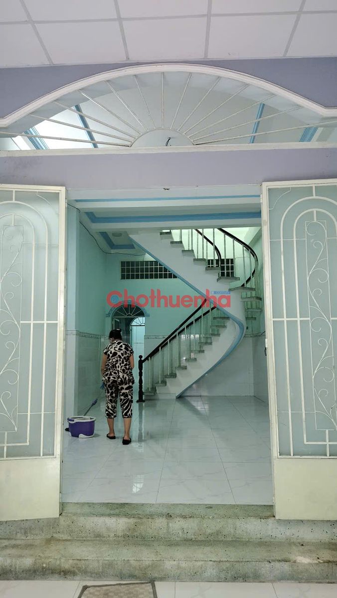 CHO THUÊ NHÀ NGUYÊN CĂN VỊ TRÍ KINH DOANH TỐT