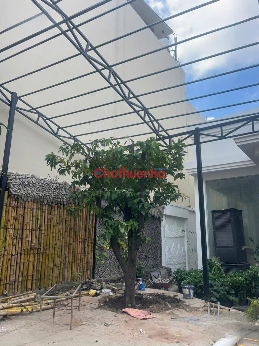 Cho thuê nhà mặt tiền Tô Ngọc vân Thủ Đức