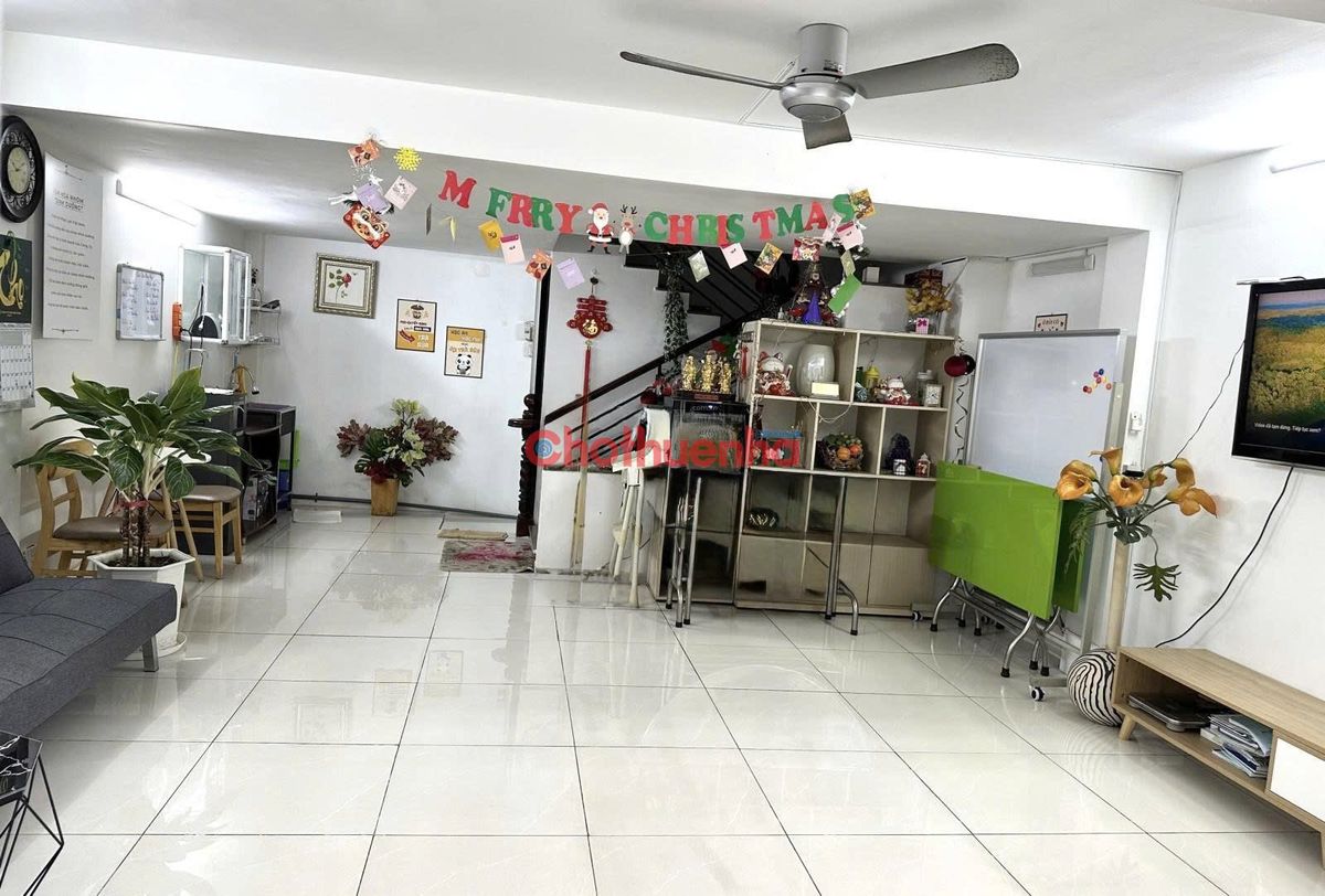 Cho thuê nhà Lê Văn Sỹ, Phường 13, Quận 3, HXH - Giáp Quận 1, Phú Nhuận