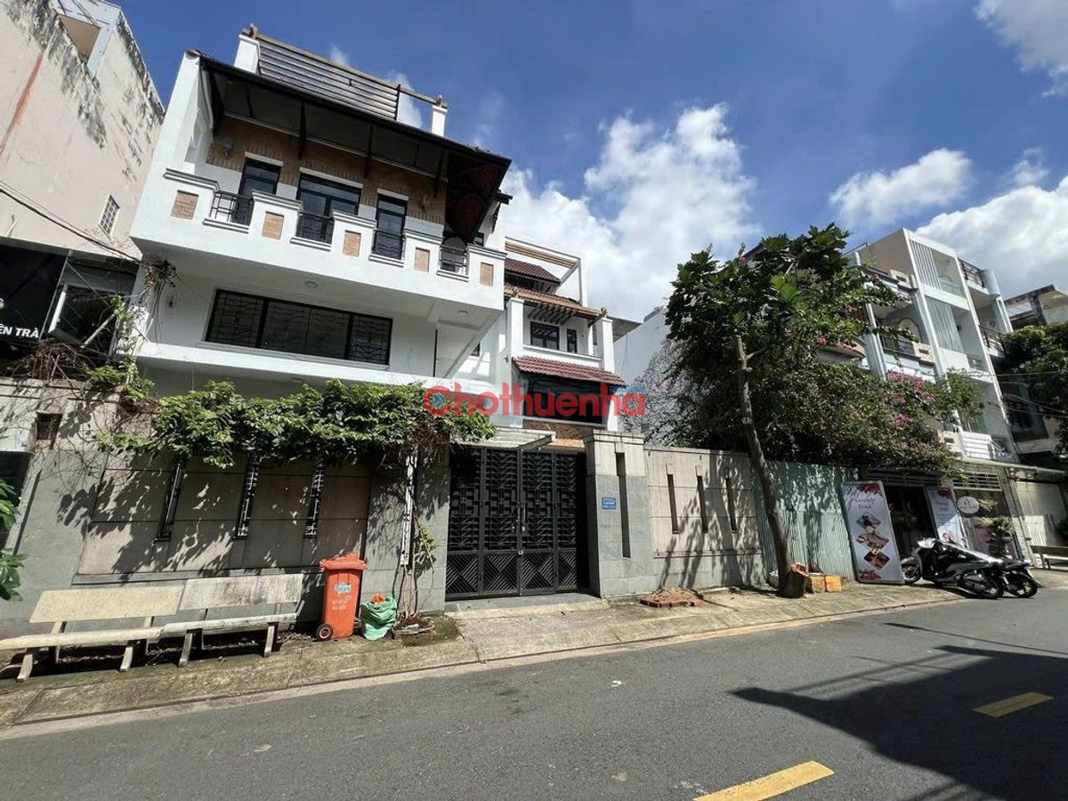 Cho thuê Biệt thự Đường số 28, Phường 10, Quận 6.