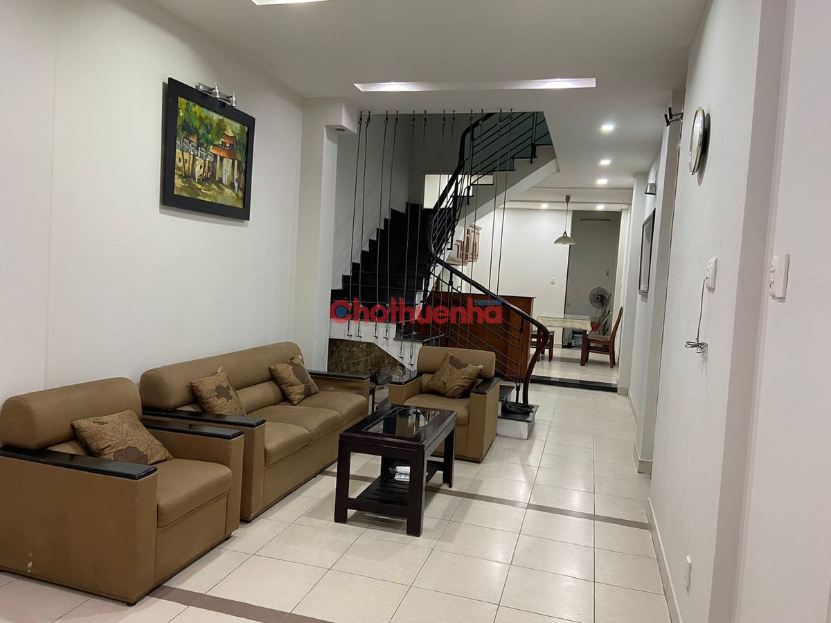 Cho thuê nhà 1/ hẻm xe hơi, Phan Đăng Lưu, Phú Nhuận - Gía thuê 17 triệu/tháng.