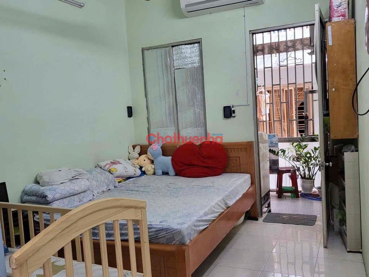 Cho thuê nhà nguyên căn Trần Hưng Đạo, Cầu Kho, Quận 1 - 3x11m, 2 Tầng, 3 PN, 13.5tr