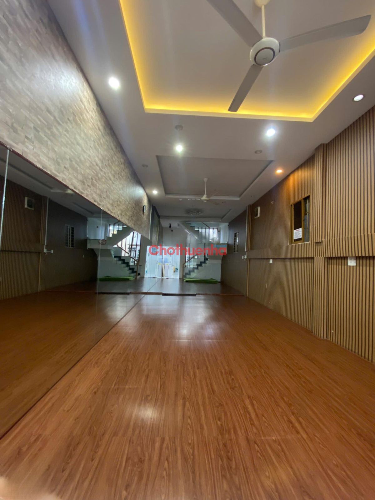 Cho thuê nhà nguyên căn Hậu Giang, Phường 11, Quận 6.