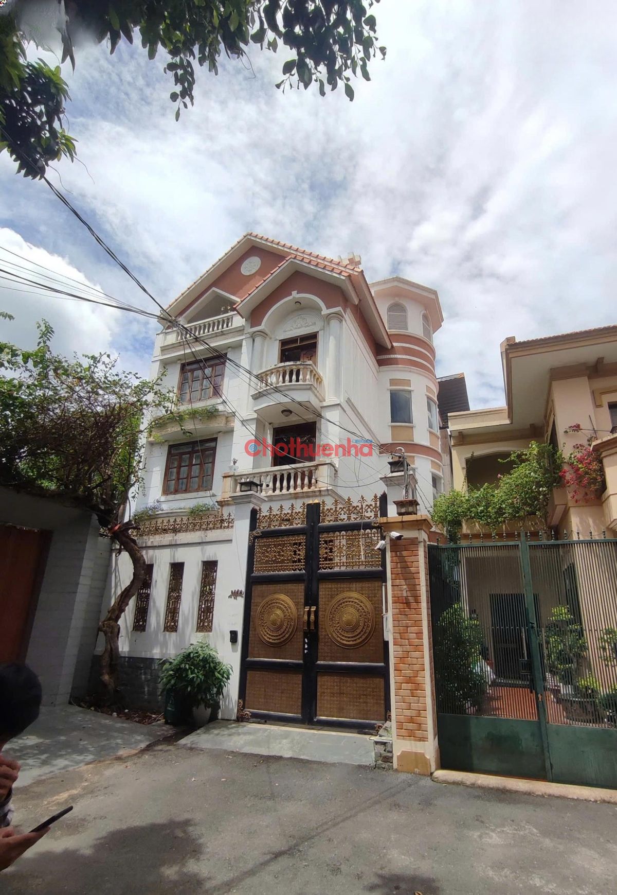 Cho thuê biết thự đường Nguyễn Ư Dĩ, Phường Thảo Điền, Quận 2 .