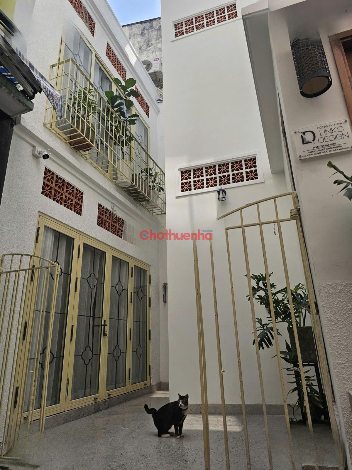 NHÀ XINH 2PN CÓ SÂN VƯỜN NGAY NAM KỲ KHỞI NGHĨA - QUẬN 3