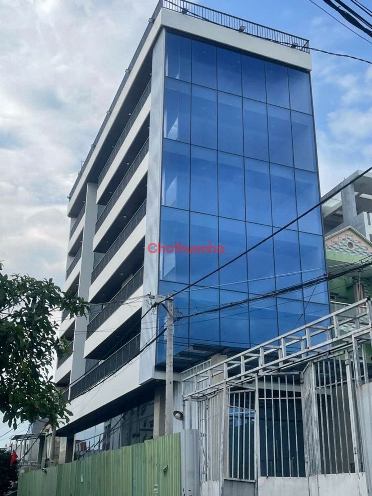 Cho thuê toà nhà Quận 12