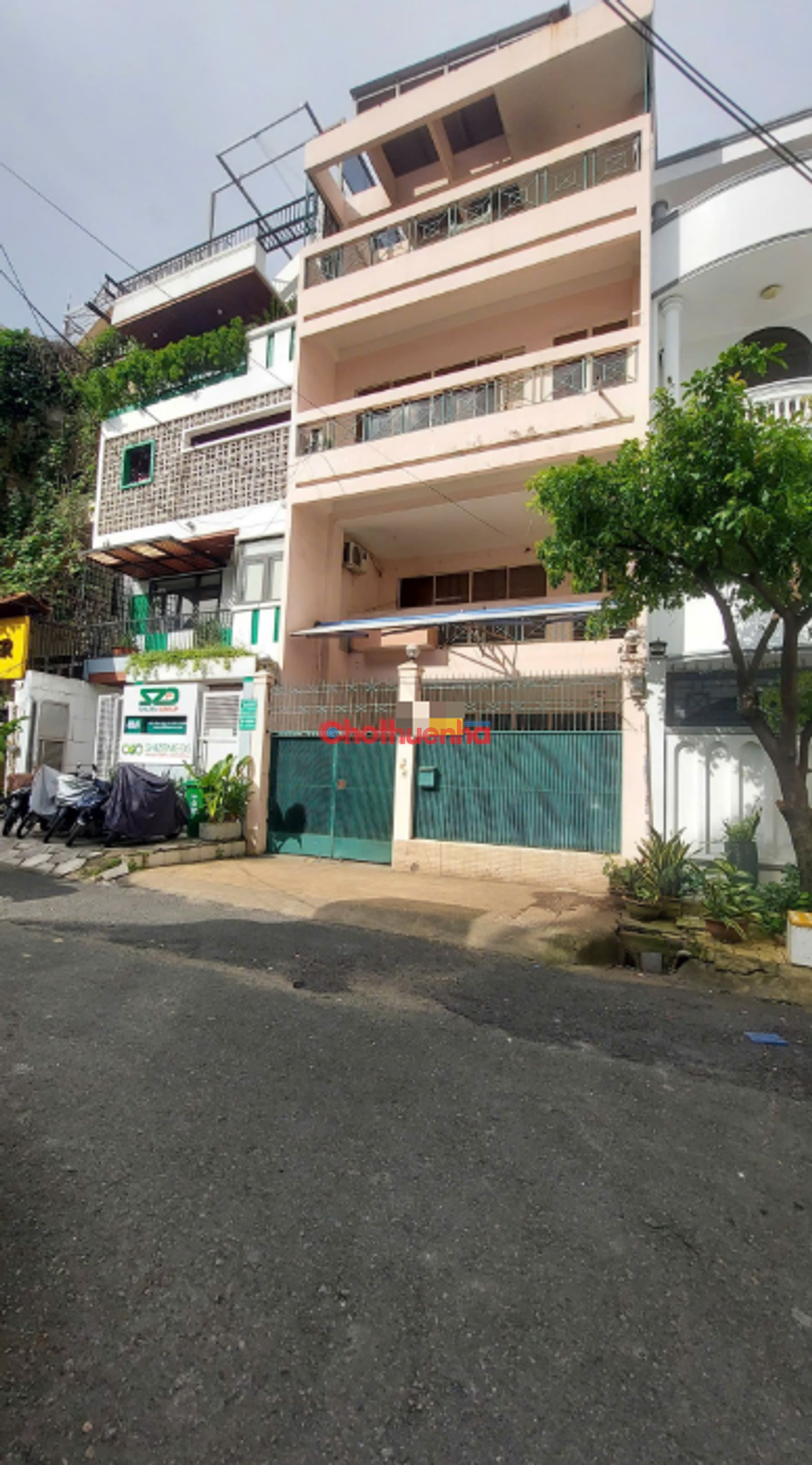 Cho thuê biệt thự trục Hồ Văn Huê, phường 09, quận Phú Nhuận.