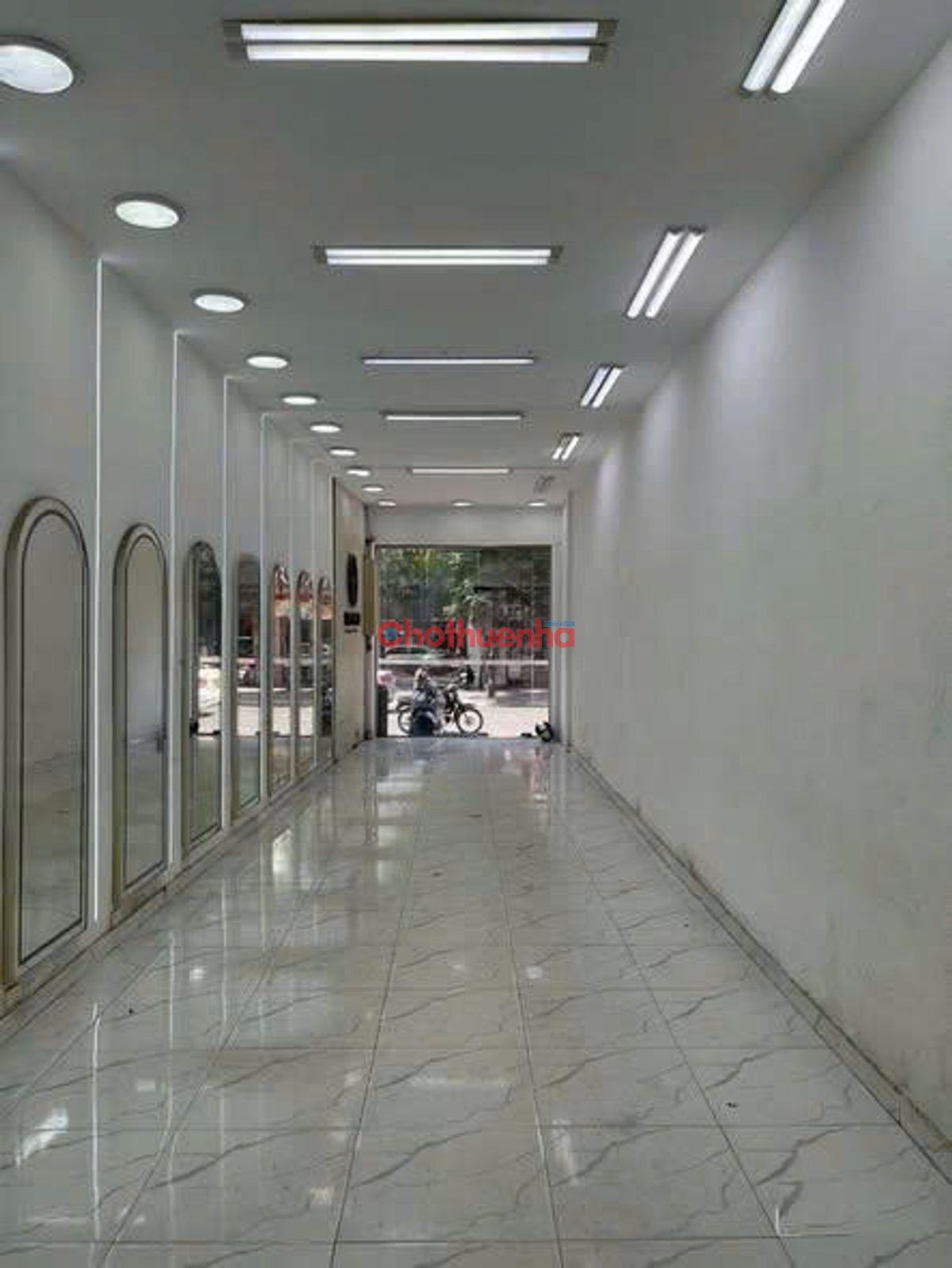 CHO THUÊ NHÀ MẶT TIỀN ĐƯỜNG LÊ VĂN SỸ, TÂN BÌNH - GẦN PHÚ NHUẬN, QUẬN 3