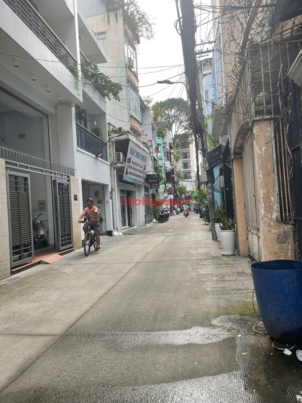 CHO THUÊ NHÀ NGANG 5,2m HẺM XE HƠI ĐƯỜNG TRẦN QUANG DIỆU, QUẬN 3. GIÁ CHỈ 2X