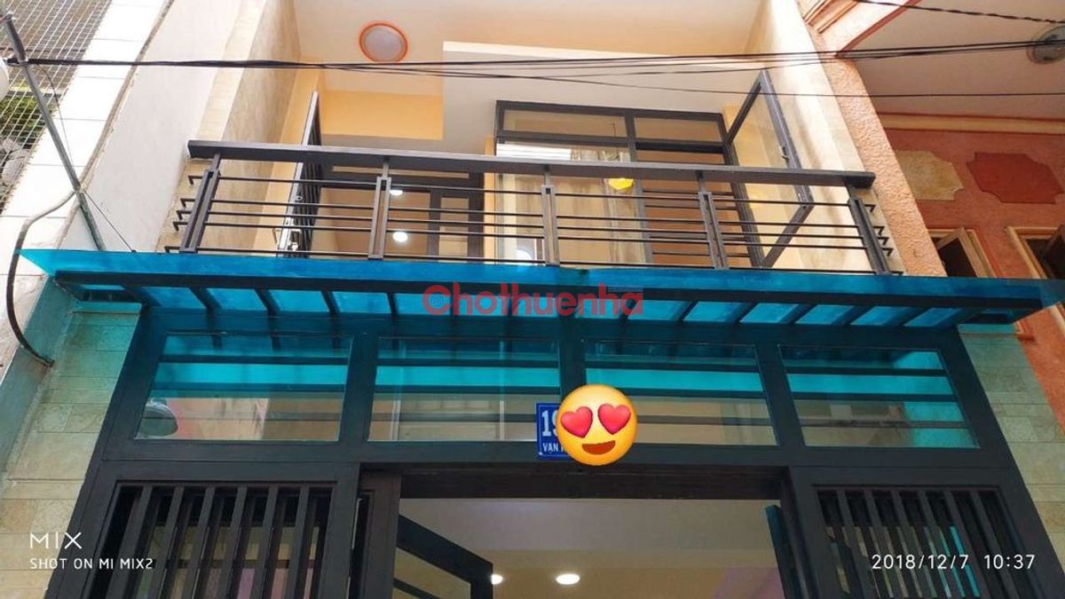 Cho thêu nhà Vạn Kiếp - Bình Thạnh 