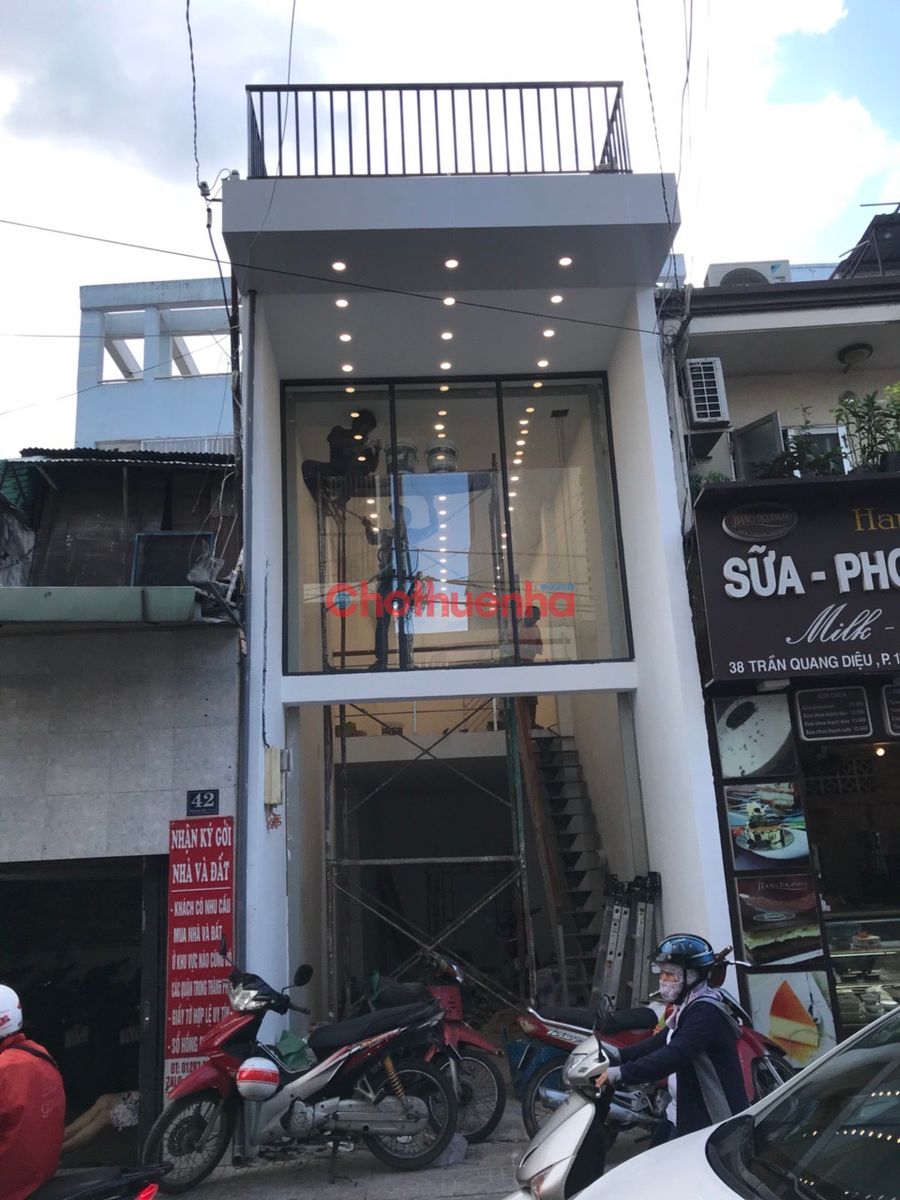 Cho thuê nhà mặt tiền khu kinh doanh thời trang sầm uất Trần Quang Diệu, Quận 3 