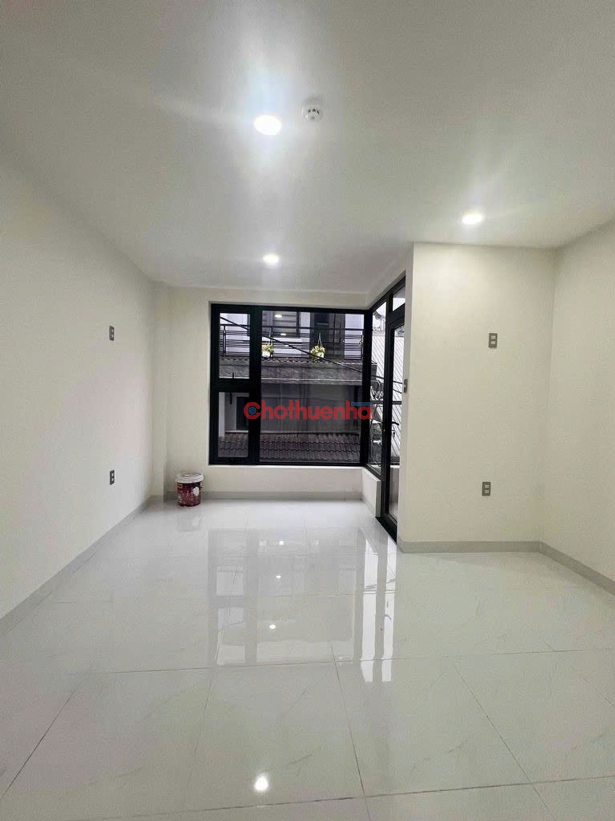 CHO THUÊ NHÀ CÓ THANG MÁY, TRẦN HƯNG ĐẠO, QUẬN 5