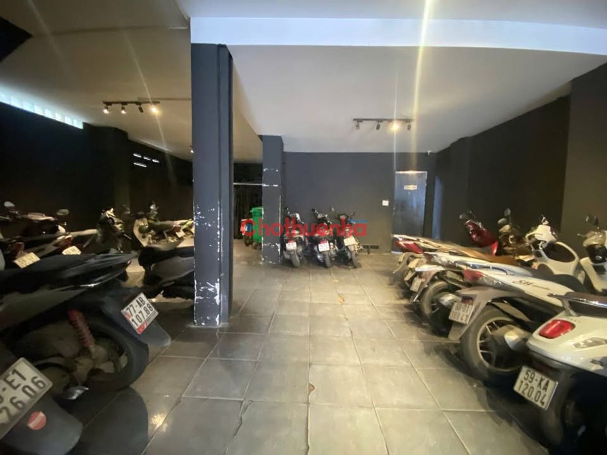 CHO THUÊ NHÀ MẶT TIỀN ĐƯỜNG CÁCH MẠNG THÁNG TÁM, QUẬN 10 - 8X20M - KINH DOANH TỰ DO 