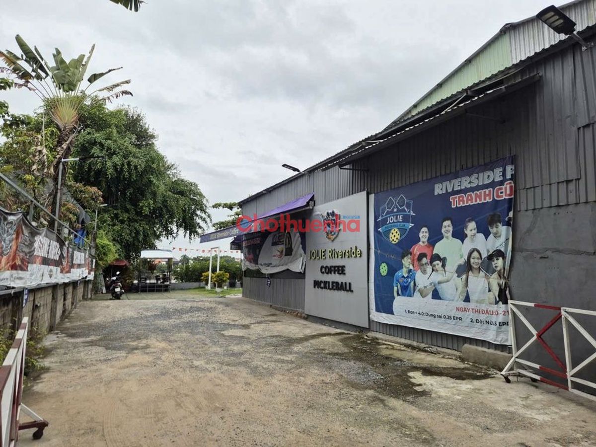 Cho thuê sân thể thao ngay mặt tiền đường Bình Quới, Quận Bình Thạnh_DT: 1000m²