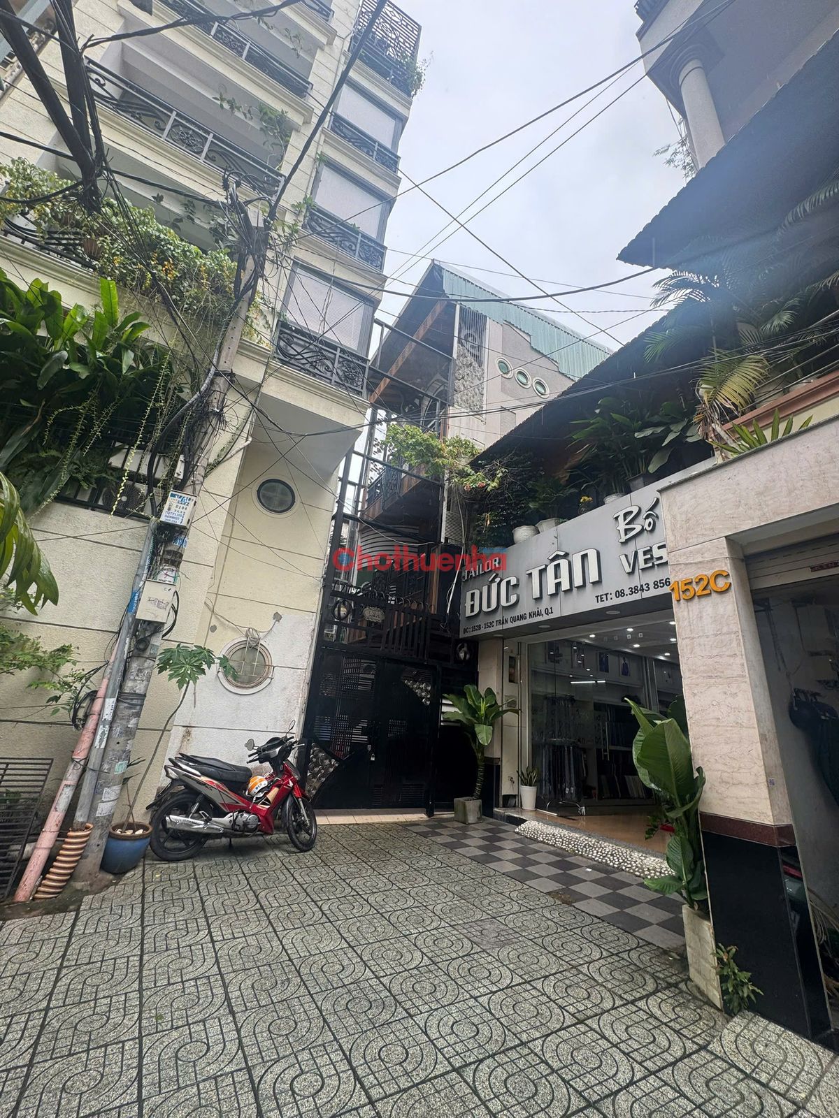 Cho thuê nhà nguyên căn Trần Quang Khải Quận 1