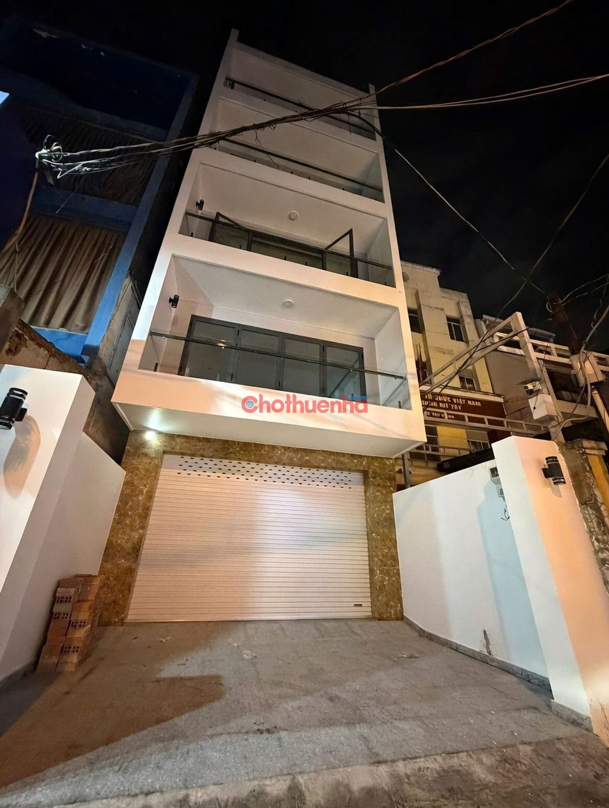 Cho thuê nhà vị trí vàng tại Nguyễn Văn Lạc, Phường 19, Quận Bình Thạnh, TP.HCM.