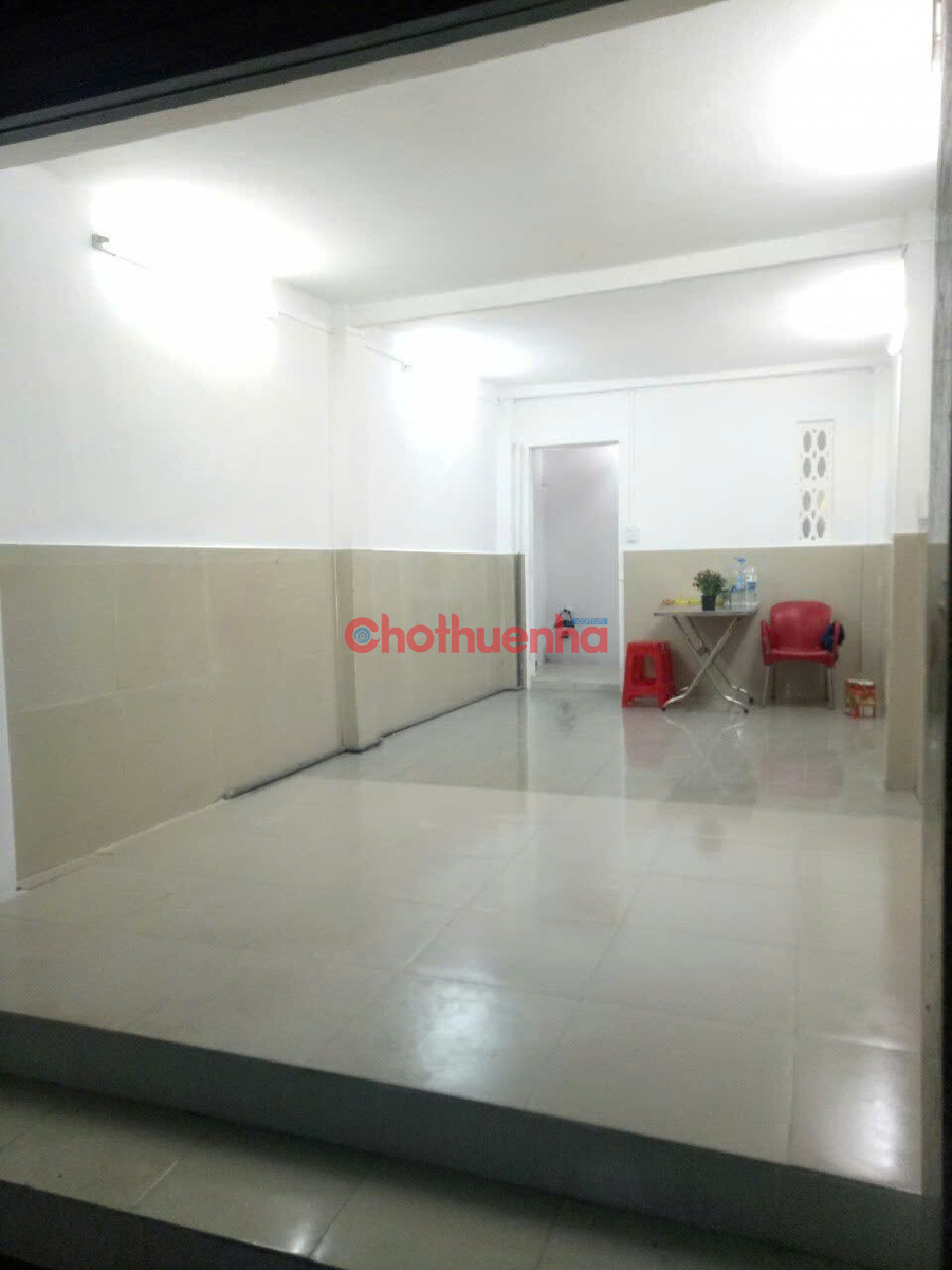 Cho thuê Nguyên Căn Huỳnh Văn Bánh, Phú Nhuận, 3.3x12m 3 Tầng, ,Hẻm Xe Hơi 