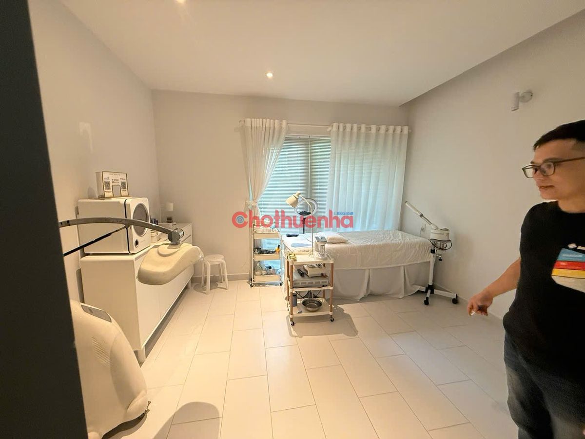 Cho thuê nhà đẹp HXH Đặng Văn Ngữ – Phường 10, Quận Phú Nhuận, 5 TẦNG