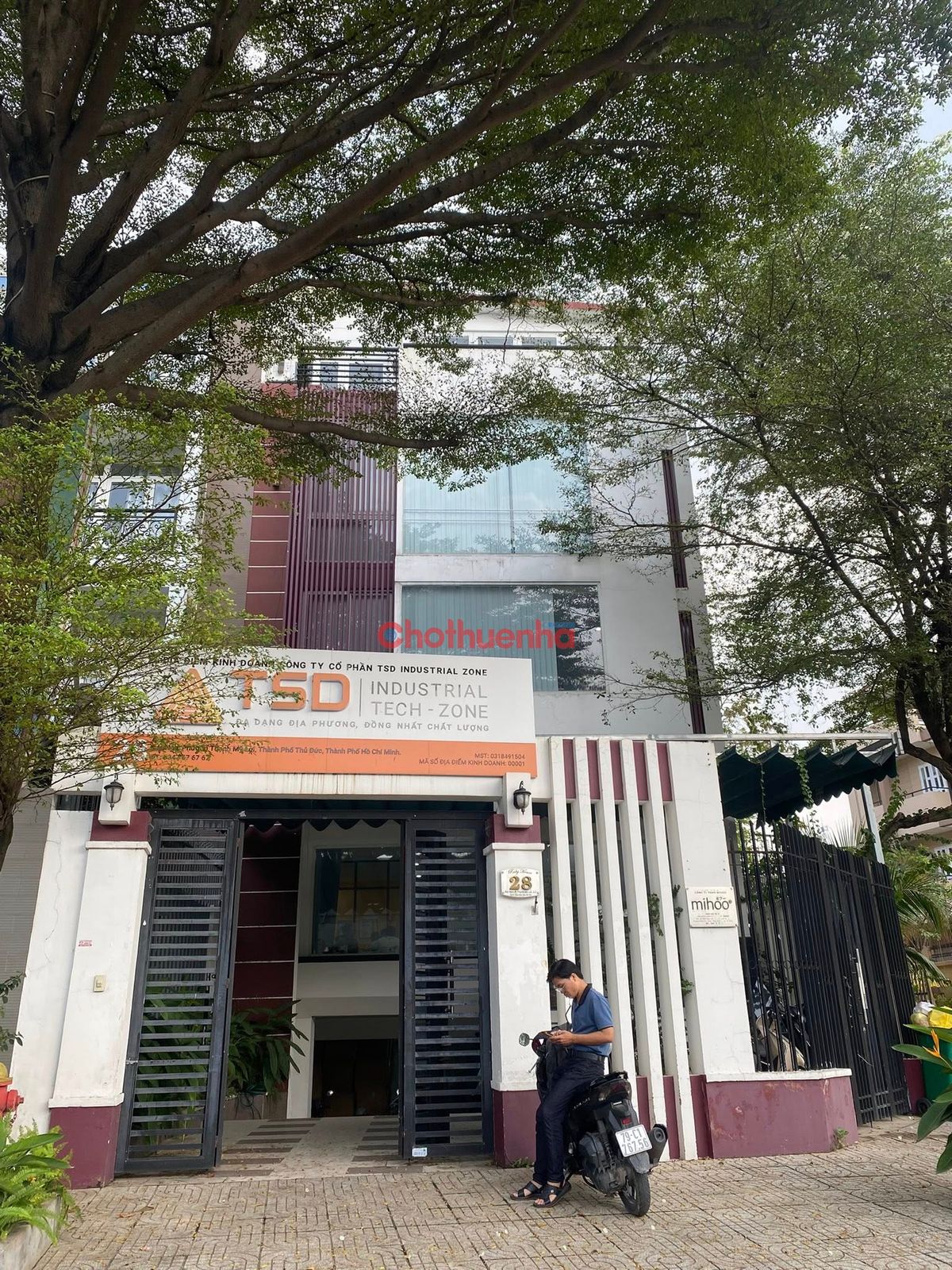 Cho thuê Villa 2 mặt tiền 28 Bát Nàn, Phường Thạnh Mỹ Lợi, Quận 2, 10x22M