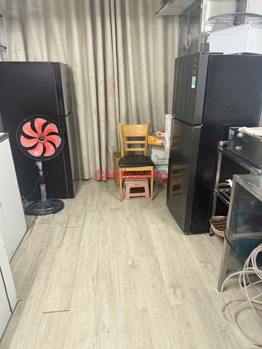 Cho thuê mặt bằng mặt tiền Trần Đình Xu, Quận 1  vị trí đắc địa quận 1