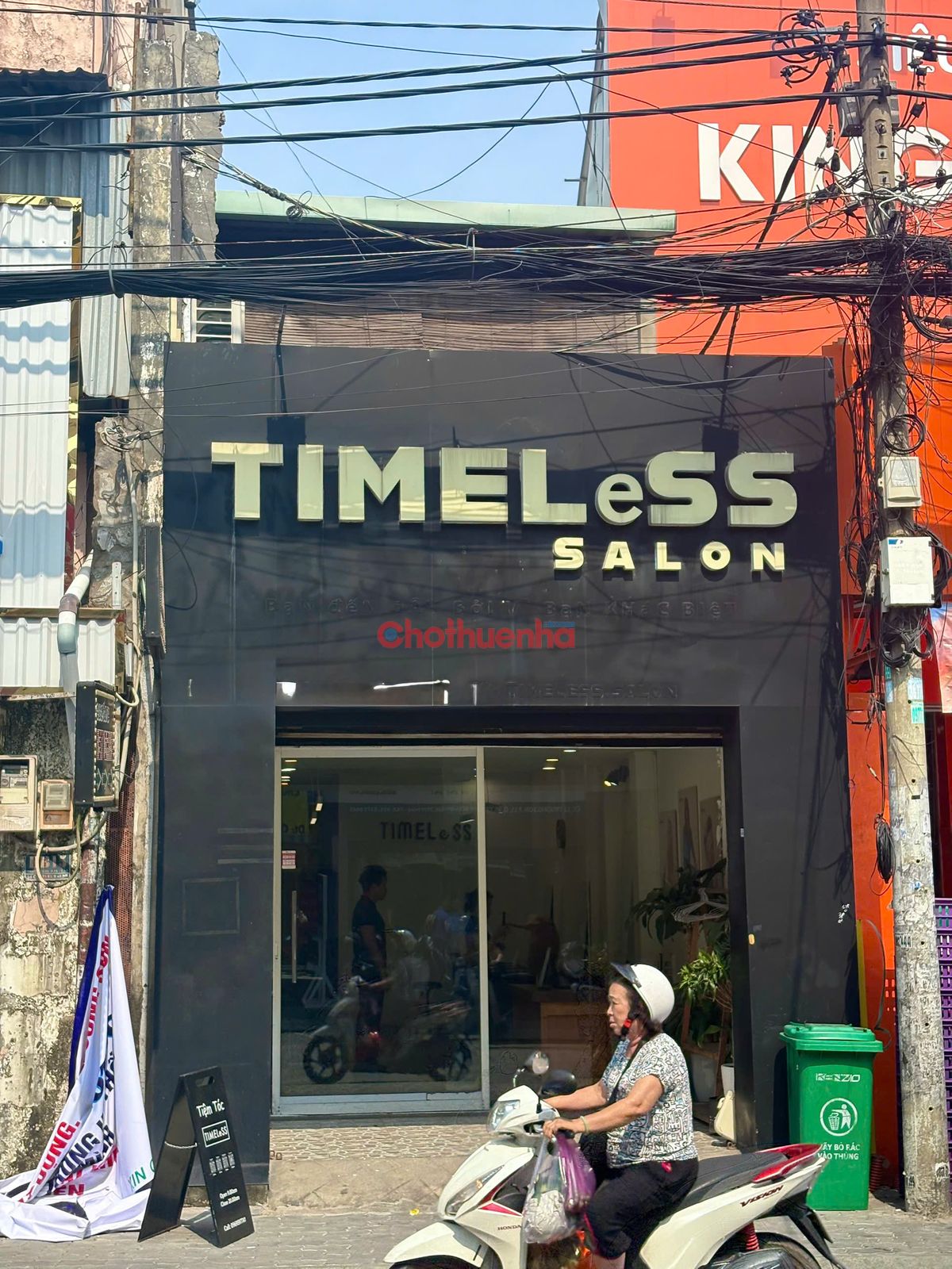 CHO THUÊ NHÀ MẶT TIỀN TRƯỜNG SƠN, PHƯỜNG 15, QUẬN 10 - NGANG 4M, DÀI 30M 