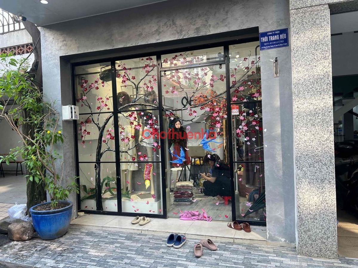 Nhà nguyên căn Đặng Văn Ngữ, Phường 10, Quận Phú Nhuận.