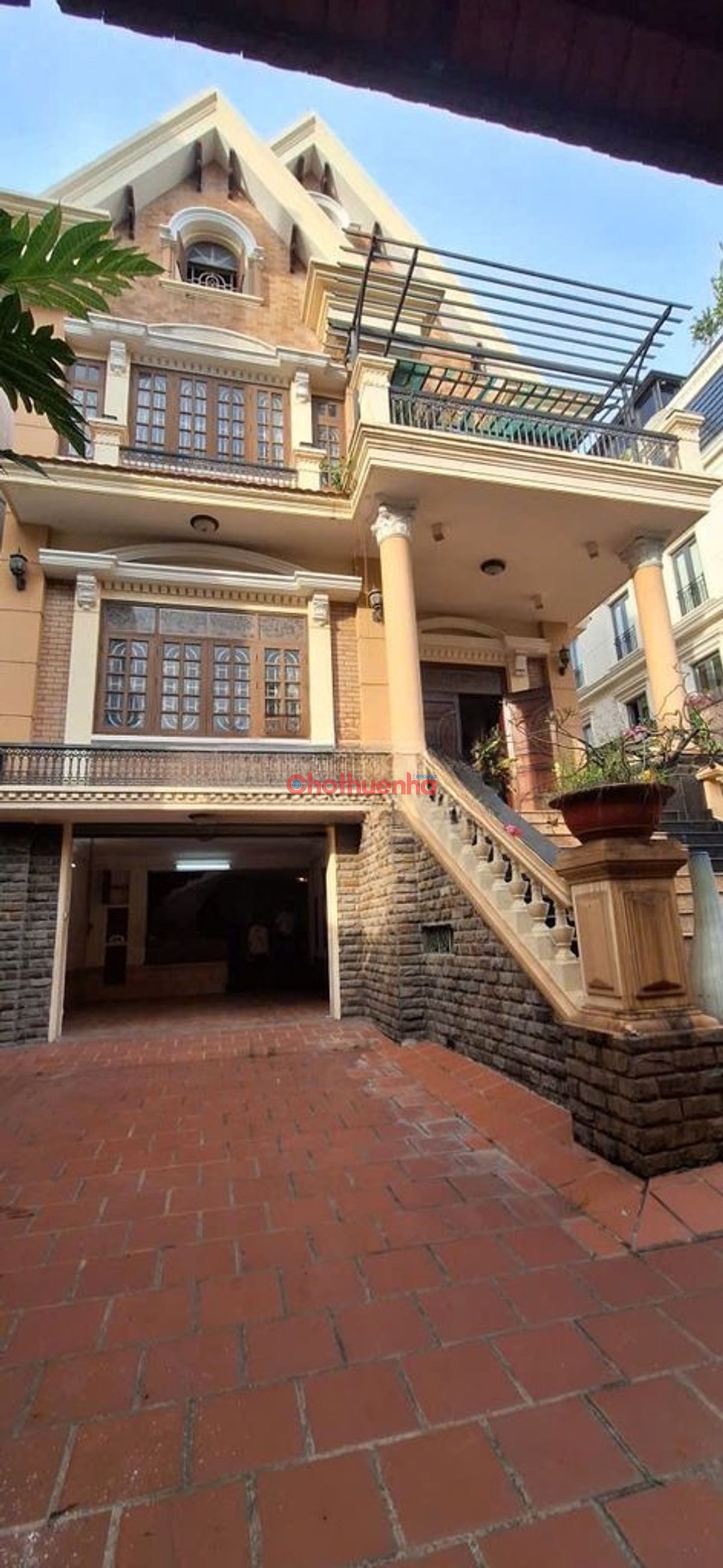 CHO THUÊ VILLA SANG TRỌNG 4 TẦNG KHU VIP NGUYỄN VĂN HƯỞNG , THẢO ĐIỀN