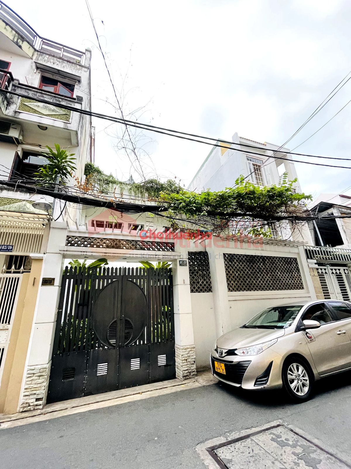 CHO THUÊ BIỆT THỰ SÂN VƯỜN PHÚ NHUẬN - 8X18 - VINTAGE