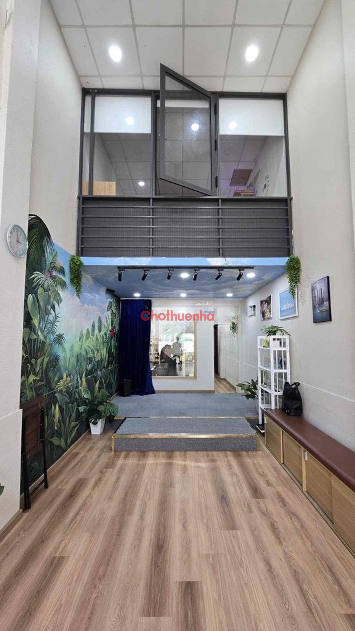 Cho Thuê Nhà Nguyên Căn Mặt Tiền Bến Vân Đồn, Phường 2, Quận 4.