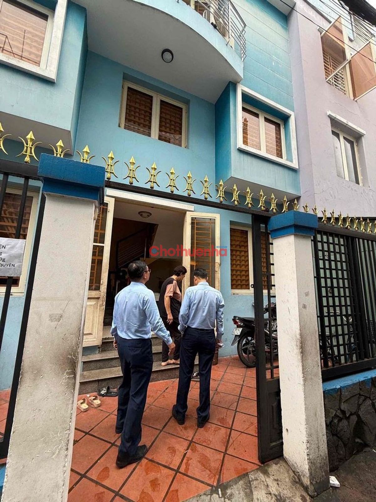 Cho thuê nhà căn góc đường Tô Hiến Thành, Phường 13, Quận 10, hẻm xe hơi chỉ 25 triệu