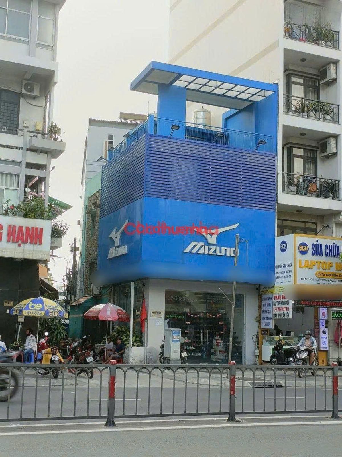 Cho thuê nhà góc 2 mặt tiền đường 3/2, Quận 10. Kinh doanh sầm uất