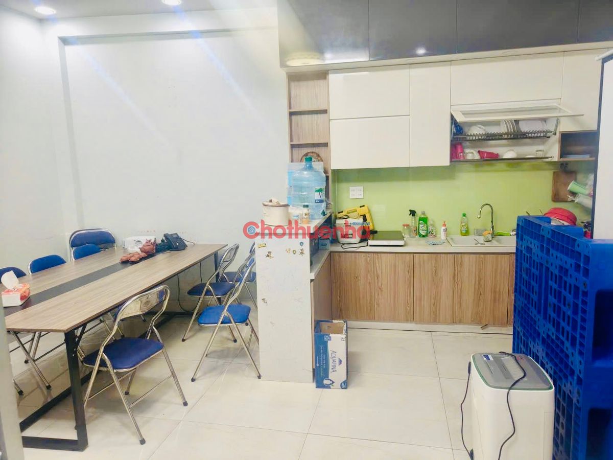 CHO THUÊ NHÀ HXH CÁCH MẠNG THÁNG 8, P.4, TÂN BÌNH - 6.8X14M, 4 TẦNG